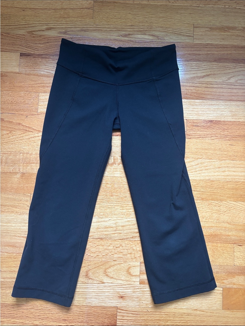 lululemon athletica Black Womens Size 6 Capri Leggings